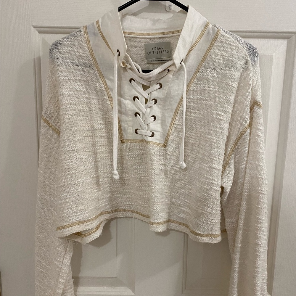 Urban Outfitters Cropped Sweater Size Small Off White